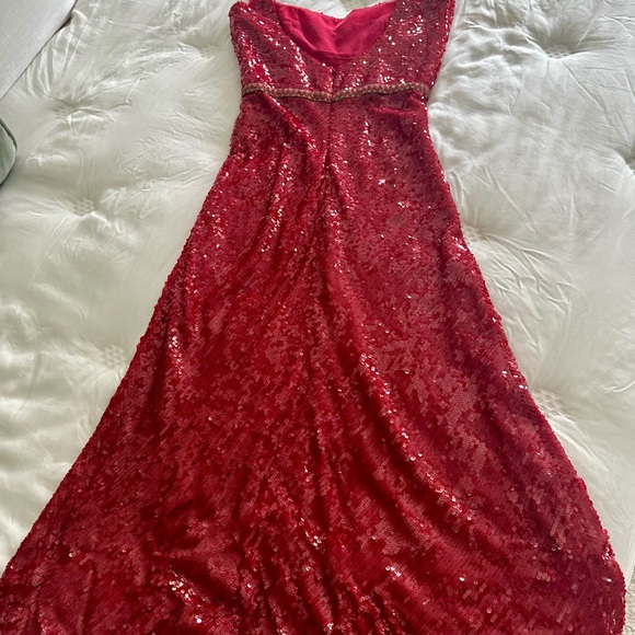 Markarian Moda Operandi Exclusive Sequined Midi Dress - Picture 10 of 14